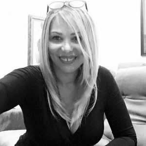 Meet your Posher, Sandra